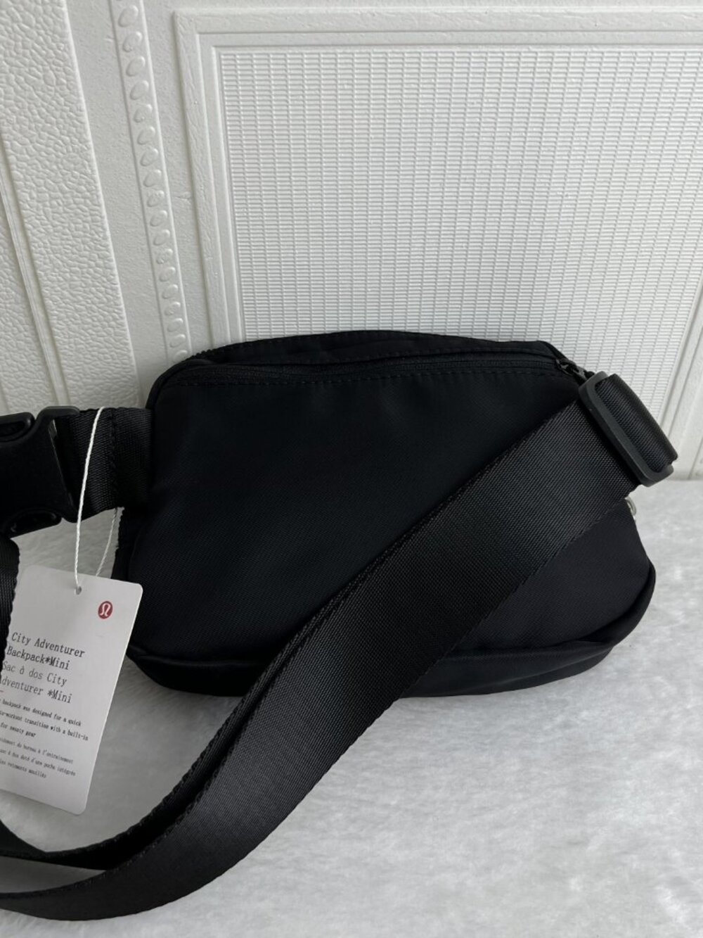 Lululemon Everywhere Belt bag - Picture 8 of 11